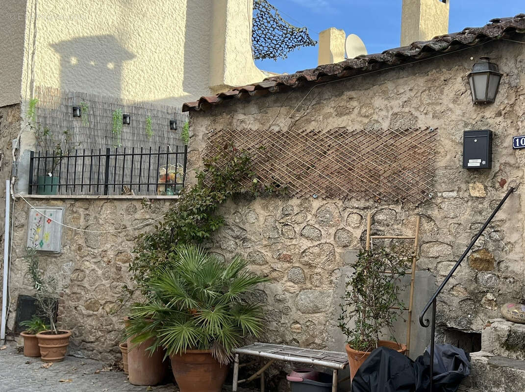 Maison à PLAN-DE-LA-TOUR