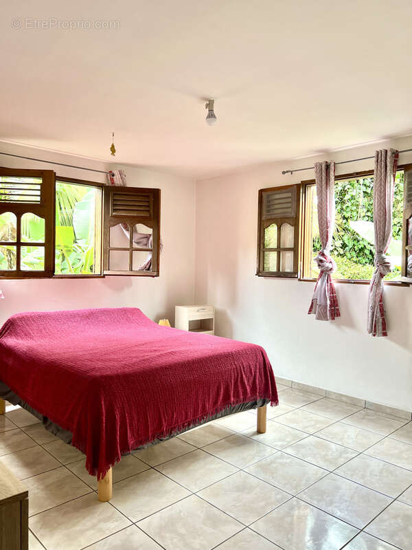 Villa en vente à Gourbeyre - photo 5