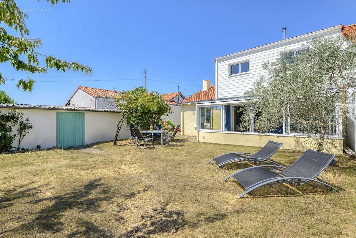 Maison 122 m² à Saint-Sebastien-Sur-Loire  - photo 6