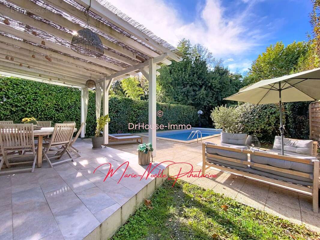 Maison à SAINT-MEDARD-EN-JALLES