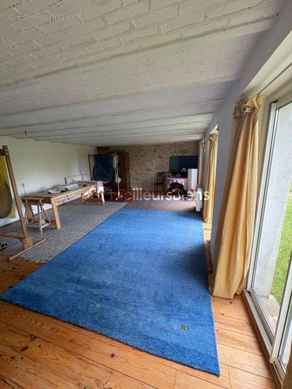 Maison à CHATELUS-MALVALEIX