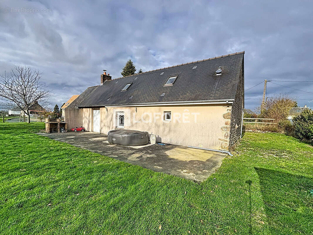 Maison à LA FERRIERE-AUX-ETANGS
