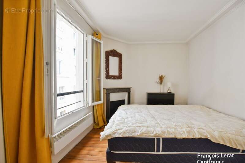 Appartement à PARIS-9E
