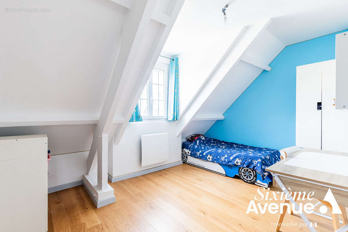 Maison à SAVIGNY-SUR-ORGE