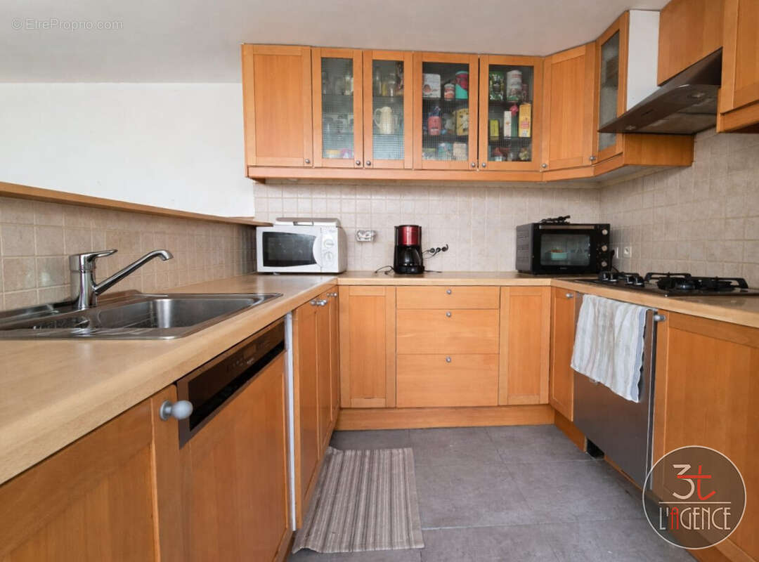 Appartement à FONTENAY-SOUS-BOIS