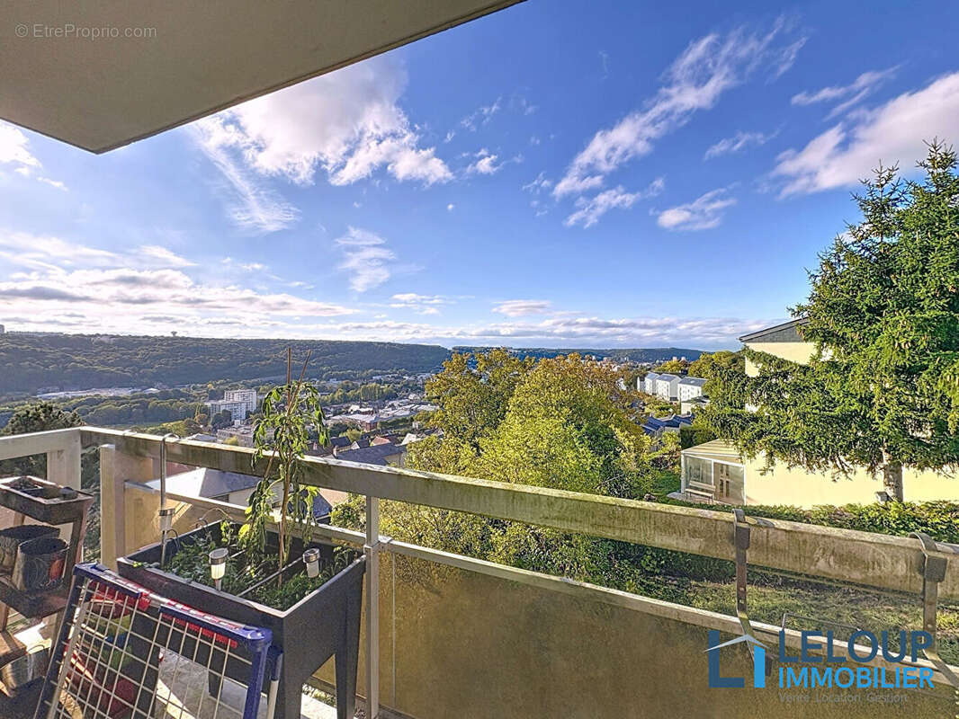 Appartement à DEVILLE-LES-ROUEN