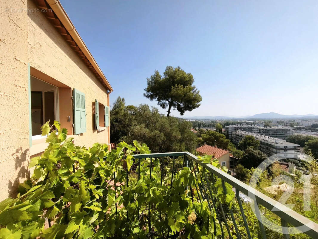Maison 152 m² à La Garde  - photo 8