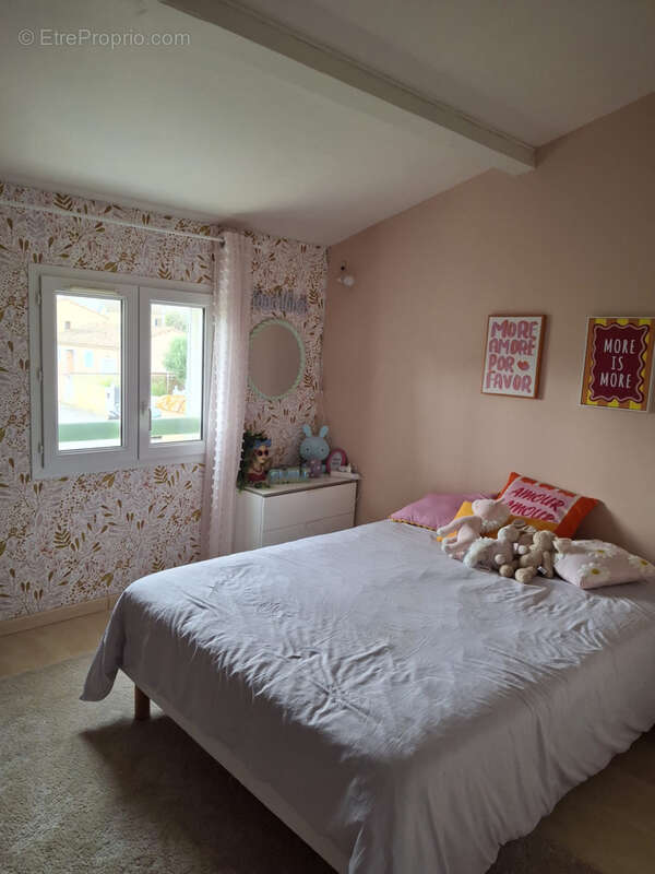 10 mns de narbonne, nevian, dans charmant petit village avec commodites, superbe villa de type 4 avec garage, - photo 14
