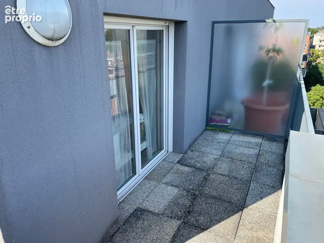 3 pièces en dernier étage avec balcons, ascenseur et parking en sous-sol. - photo 14