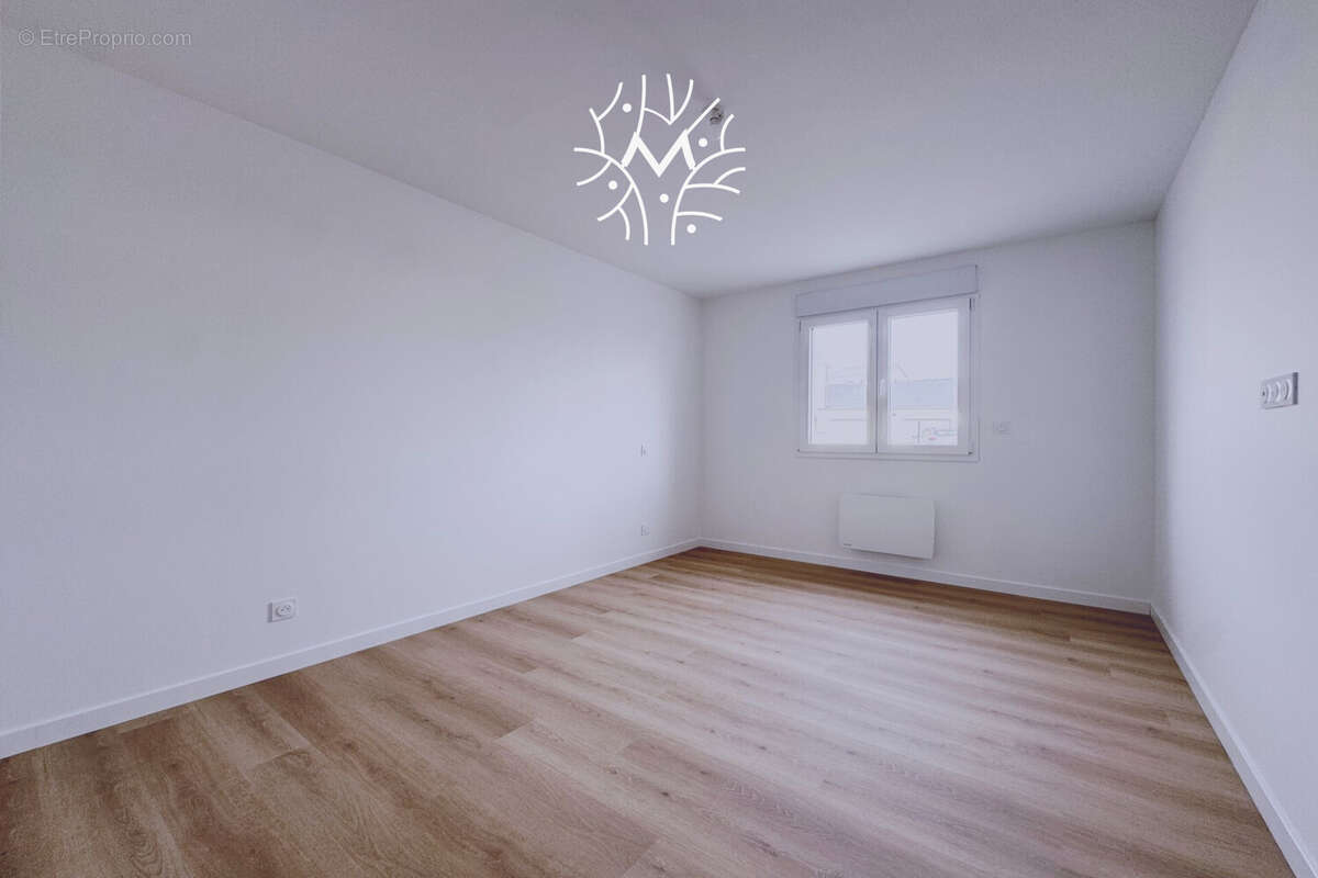 Maison à PRIX-LES-MEZIERES