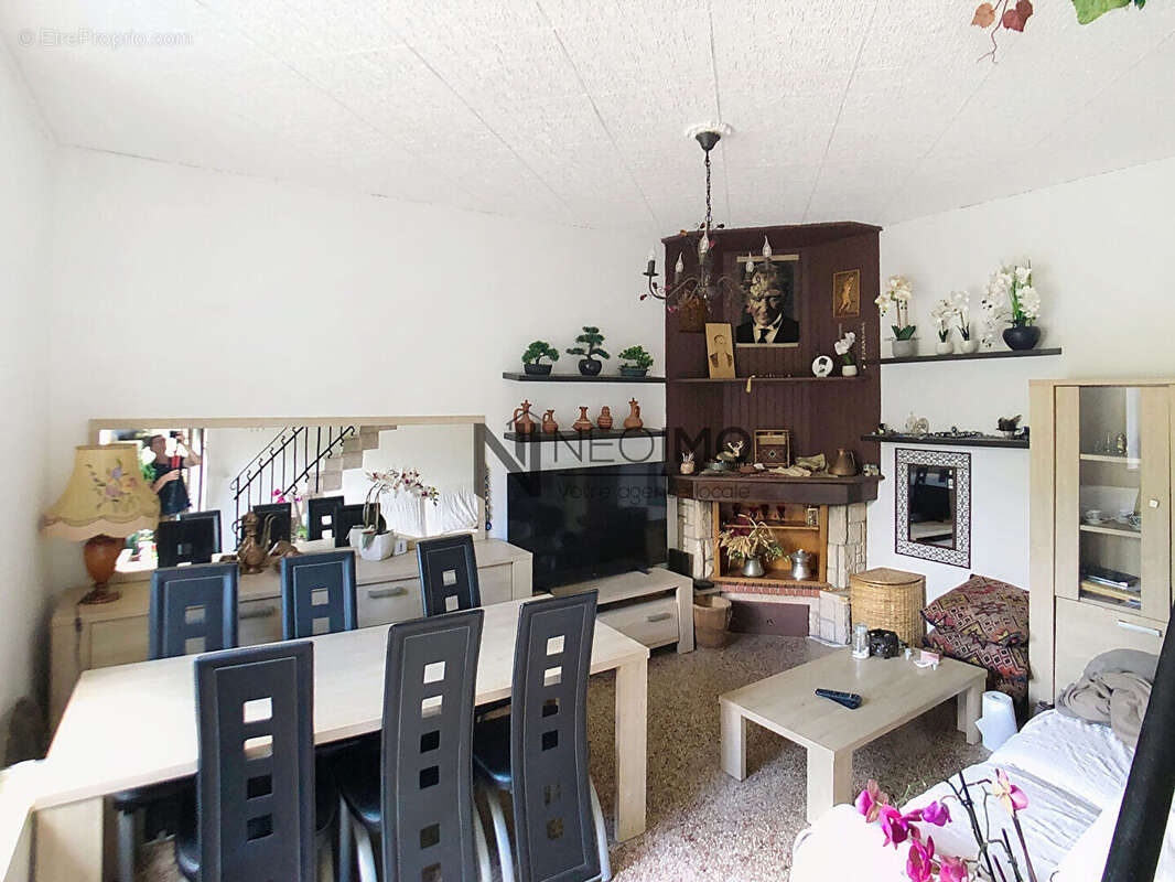 Maison à NEUFCHATEAU