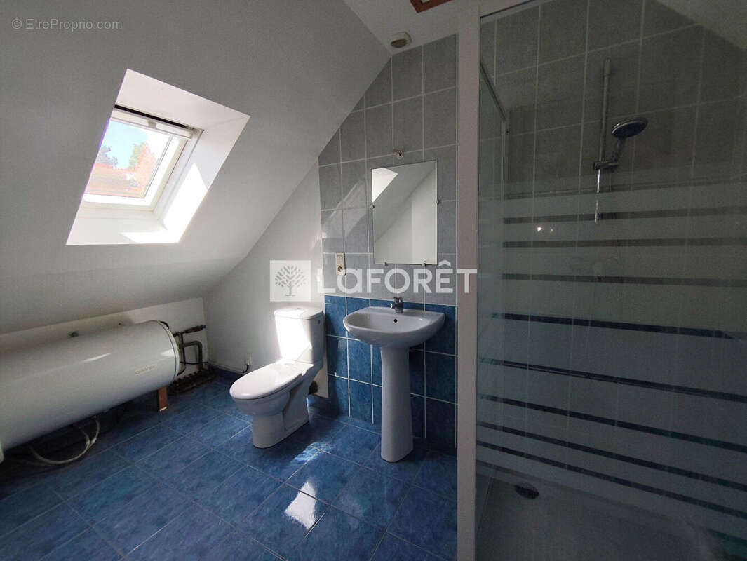 Appartement à SAINT-JEAN-LA-POTERIE