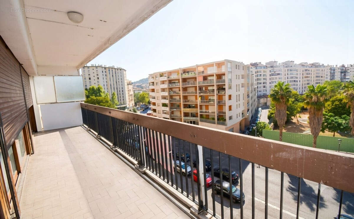 Appartement 111 m² à Marseille-6e  - photo 9