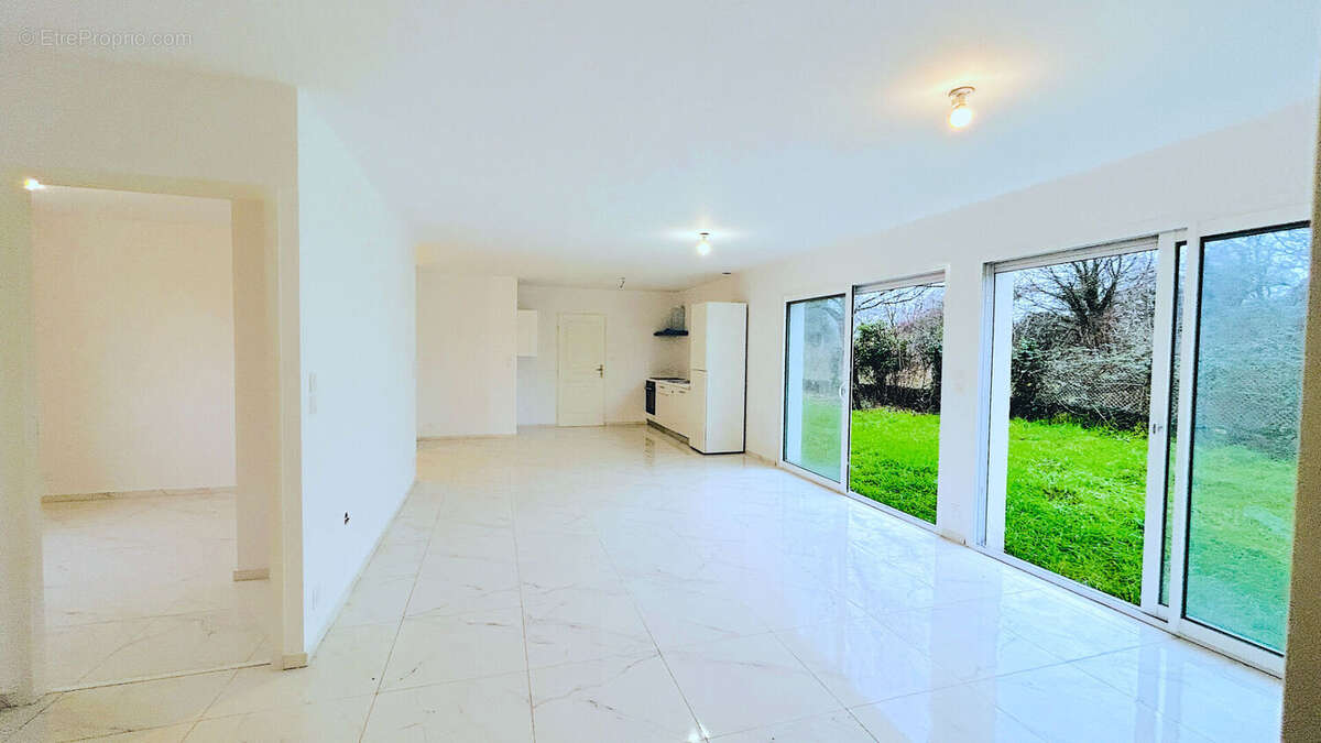 Maison à SAINT-ANDRE-DE-CUBZAC