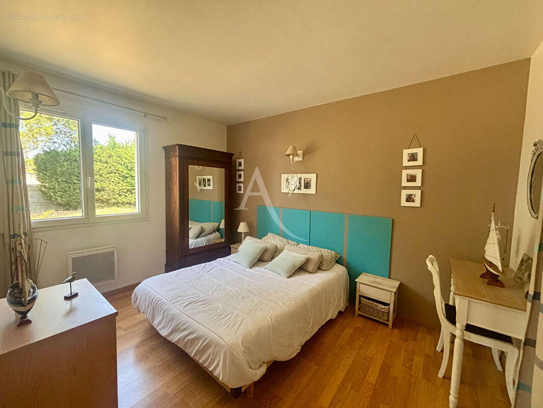 PALAJA ? Maison de plain-pied avec piscine, jardin et vue dégagée sur le clocher - photo 8