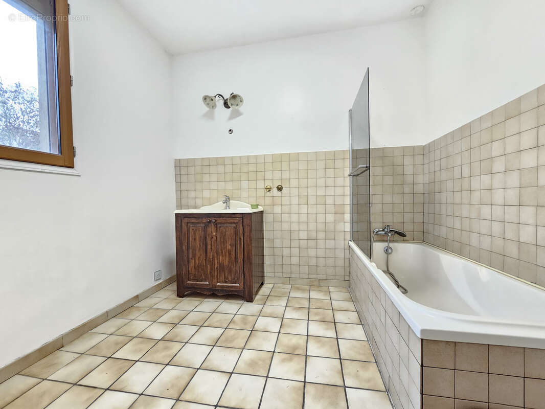 Maison à SAVIGNY-SUR-ORGE