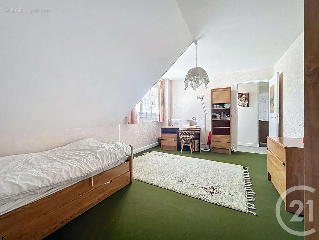 Maison à LE MEE-SUR-SEINE