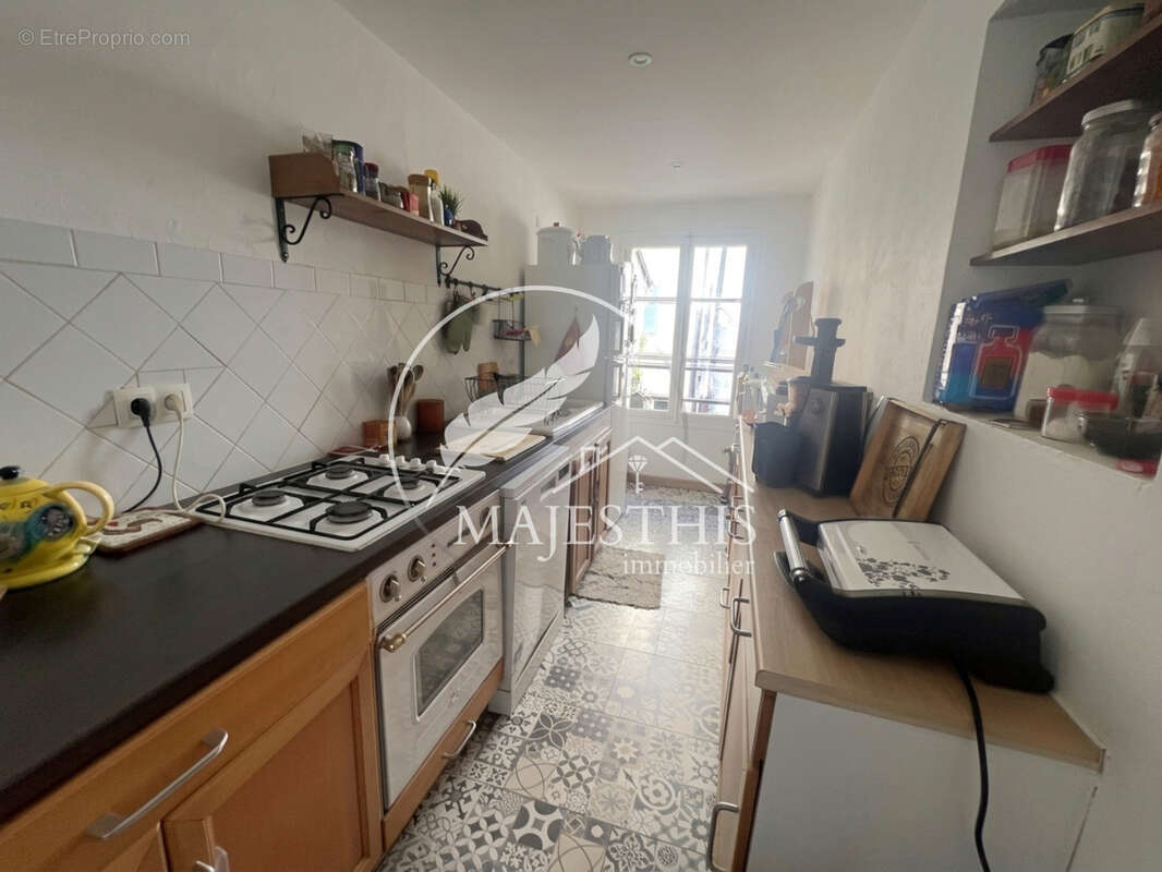 Maison de ville-coup de coeur- hyeres centre - photo 4