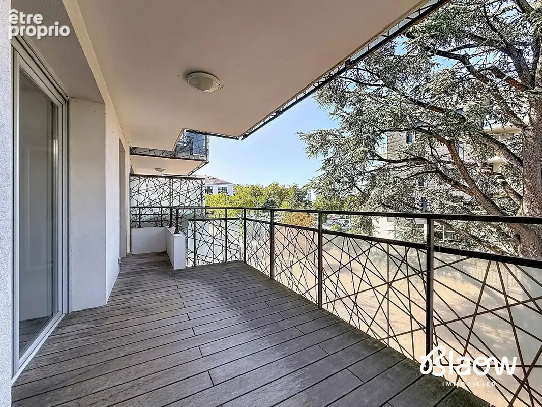 Appartement à DECINES-CHARPIEU