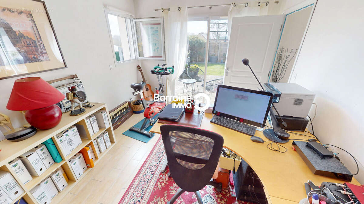 Maison à SAINT-MARTIN-DES-CHAMPS