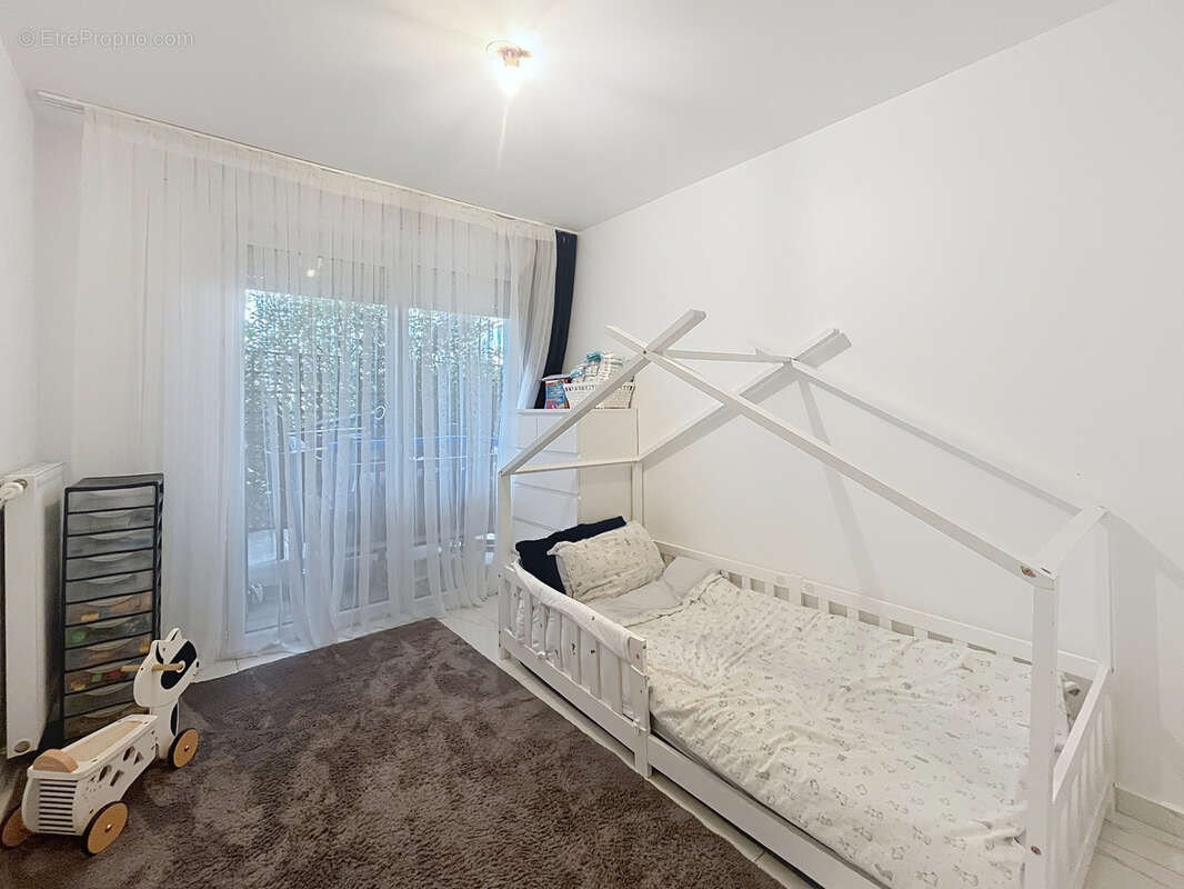 Appartement à SAINT-FONS