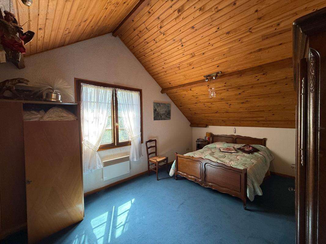 Maison À Vendre 153m2 avec Sous-sol et Jardin - photo 9