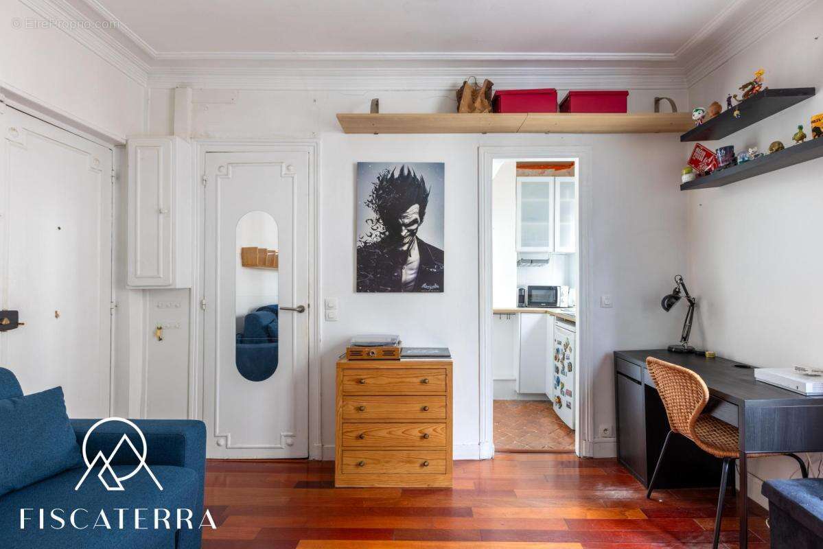 Appartement à PARIS-17E