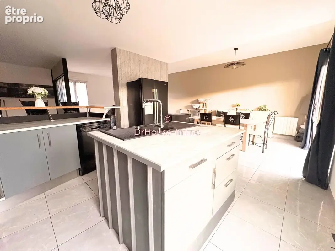 Maison 5 pièces 124 m² à vendre à Frossay (44320) - photo 7