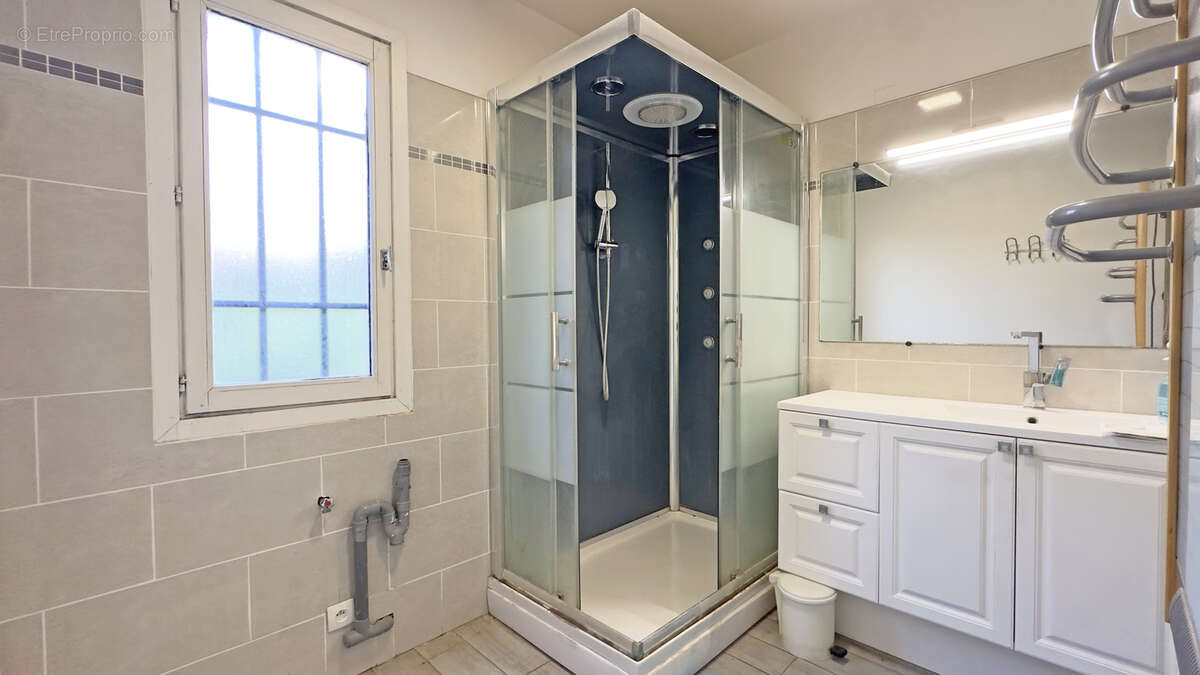 Maison à LA VALETTE-DU-VAR