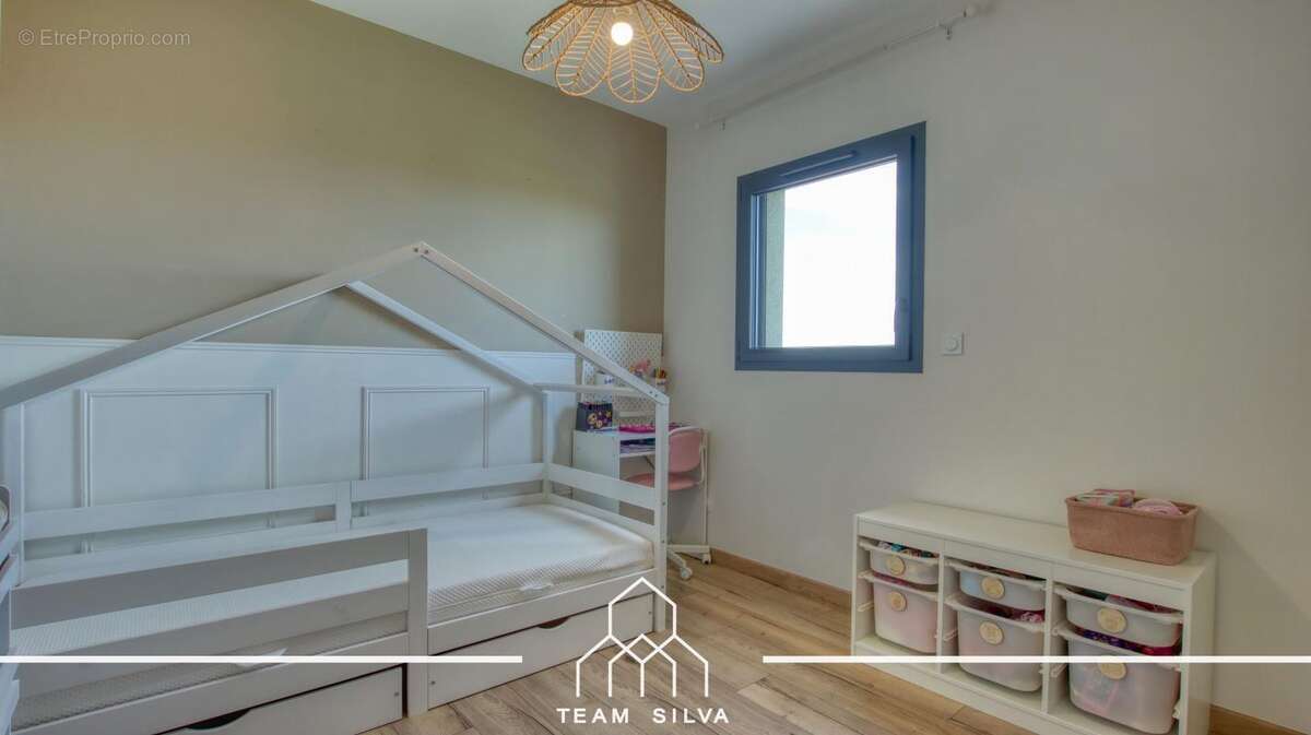 Maison 105 m² à Echalas  - photo 8