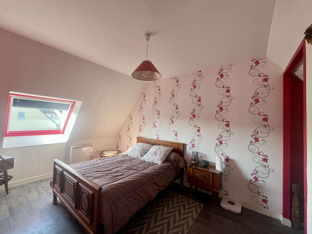 Maison à PORT-EN-BESSIN-HUPPAIN