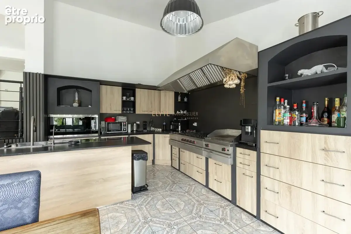 Maison 8 pièces 285 m² à vendre à Ventabren (13122) - photo 6