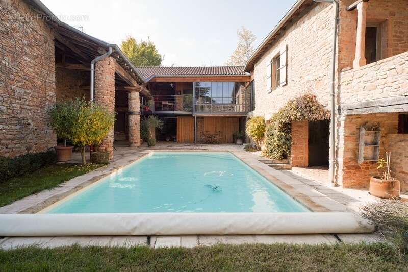 Maison à vendre 8 pièces proche de MACON (71) - photo 2