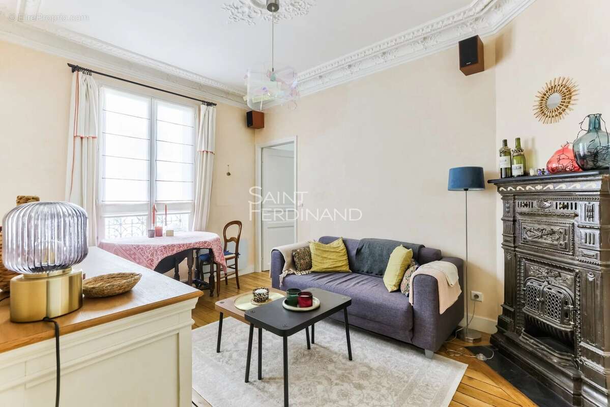 Appartement à PARIS-15E