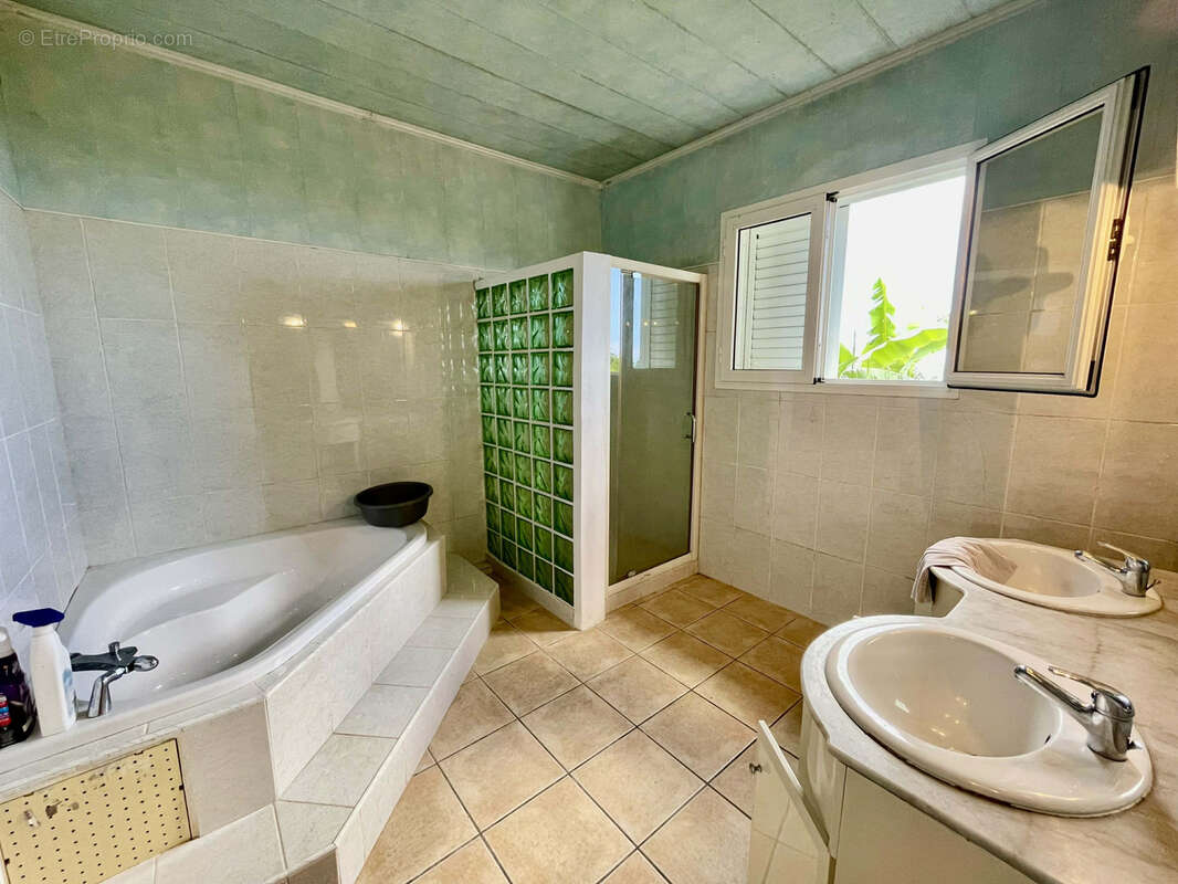 Maison à SAINT-JOSEPH