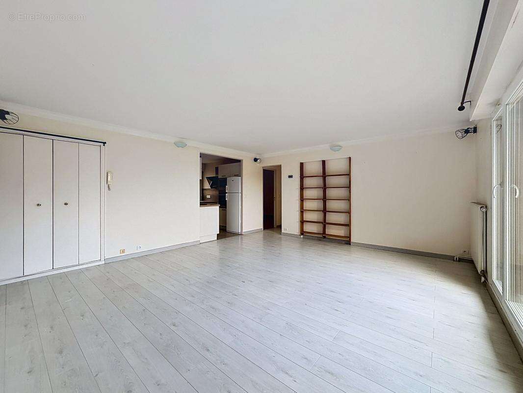 Appartement à MONTIGNY-LE-BRETONNEUX