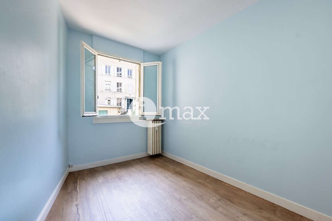 Asnières Gare 2 pièces traversant de 39 m² 245 000 - photo 5