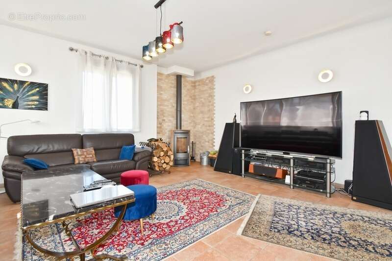 Maison à AIGREFEUILLE-D&#039;AUNIS