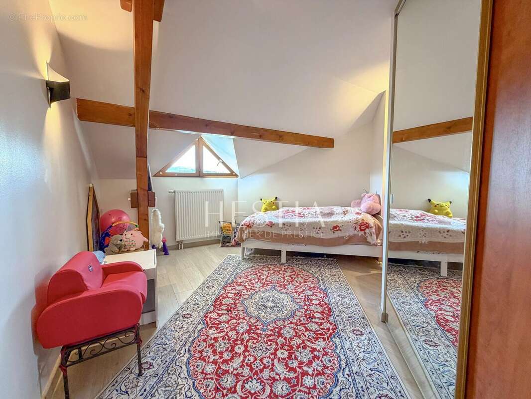 Maison à SAINT-MARTIN-BELLEVUE