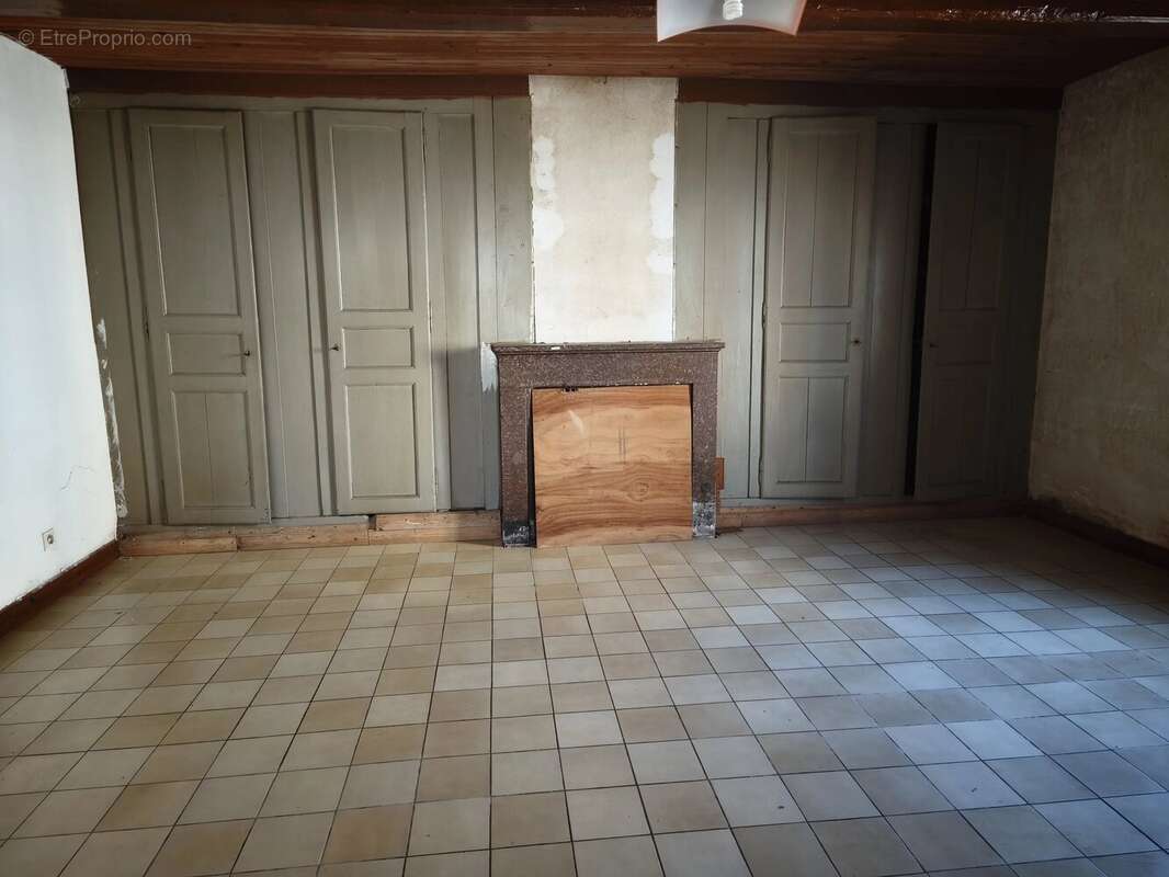 Maison de PLAIN-PIED à Vanault-le-Châtel. - photo 4