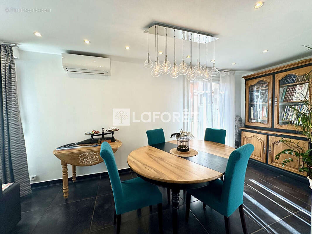 Appartement à MARSEILLE-9E