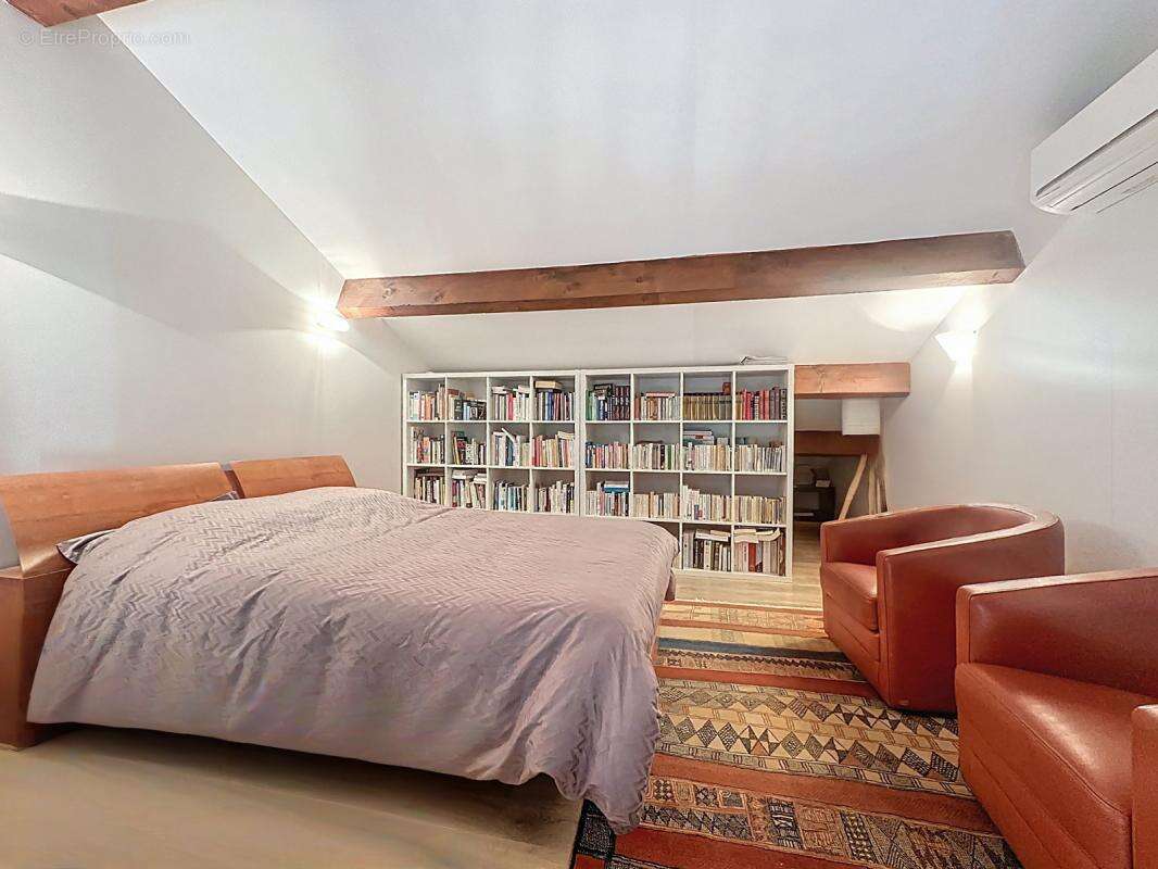 Maison à LES ANGLES