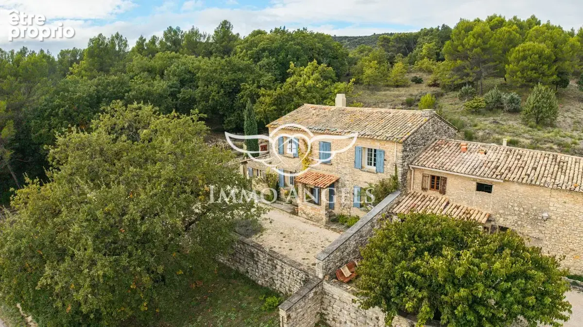 Maison 10 pièces 310 m² à vendre à Murs (84220) - photo 2