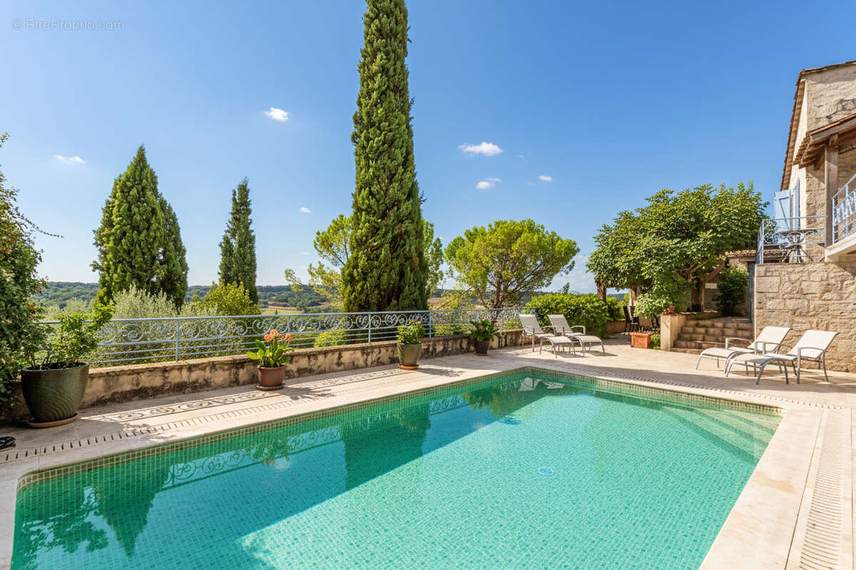 Maison de village avec piscine et jardin - photo 17