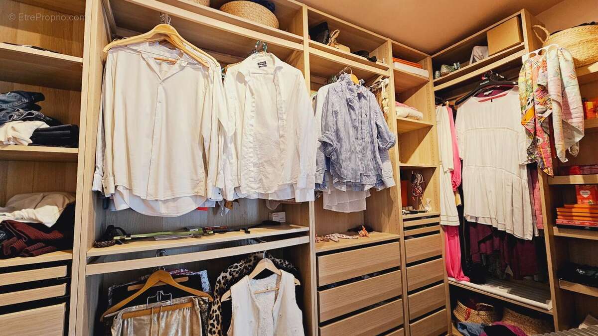 Maison à SAINT-DOULCHARD