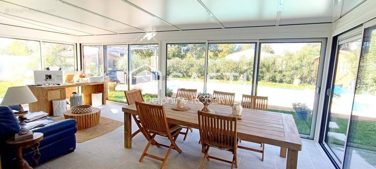 Photo 1 - Maison à ROCHEFORT