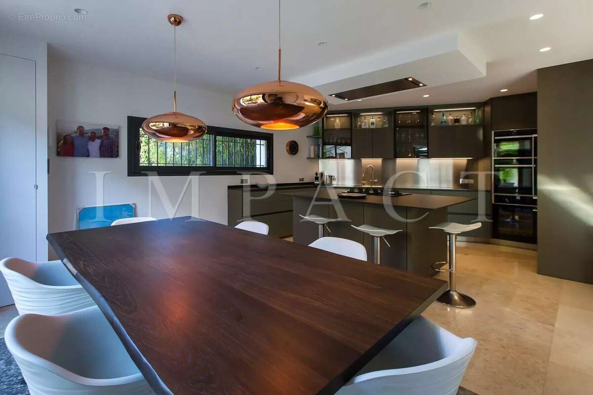 Cannes  villa renovee basse californie a vendre - photo 4