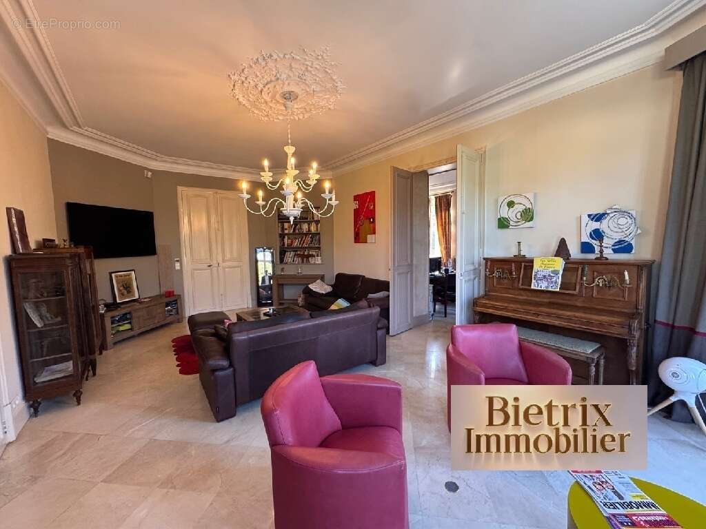 Maison à L&#039;ISLE-ADAM