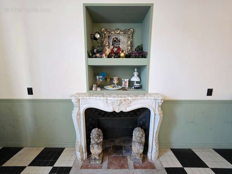 Maison à CHATEAUNEUF-LA-FORET