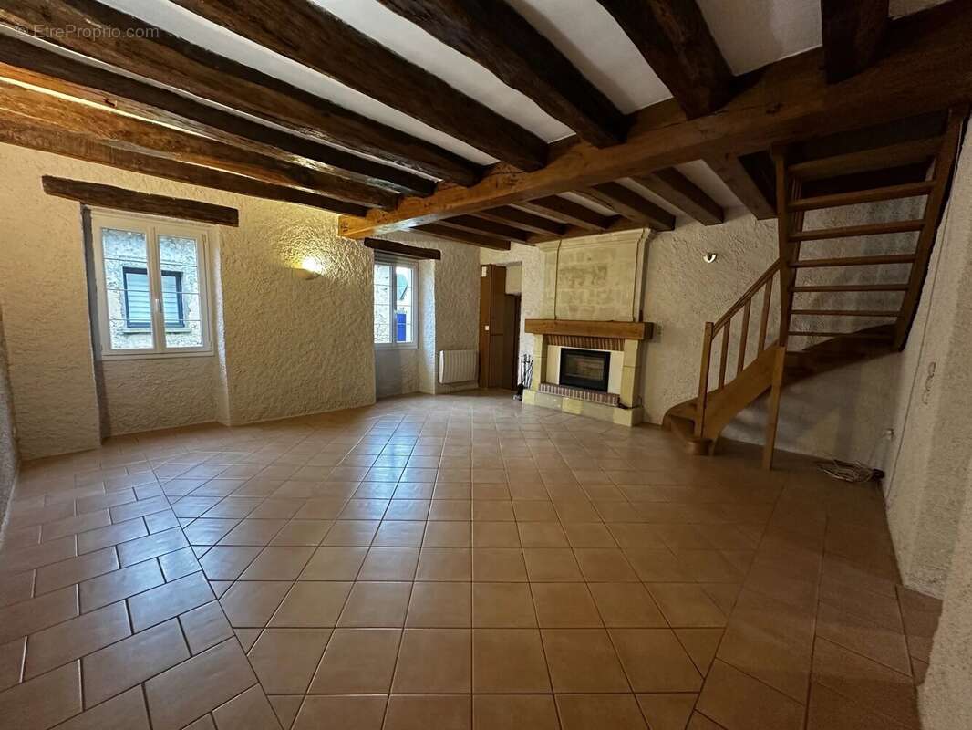 Maison à SAVIGNE-SUR-LATHAN